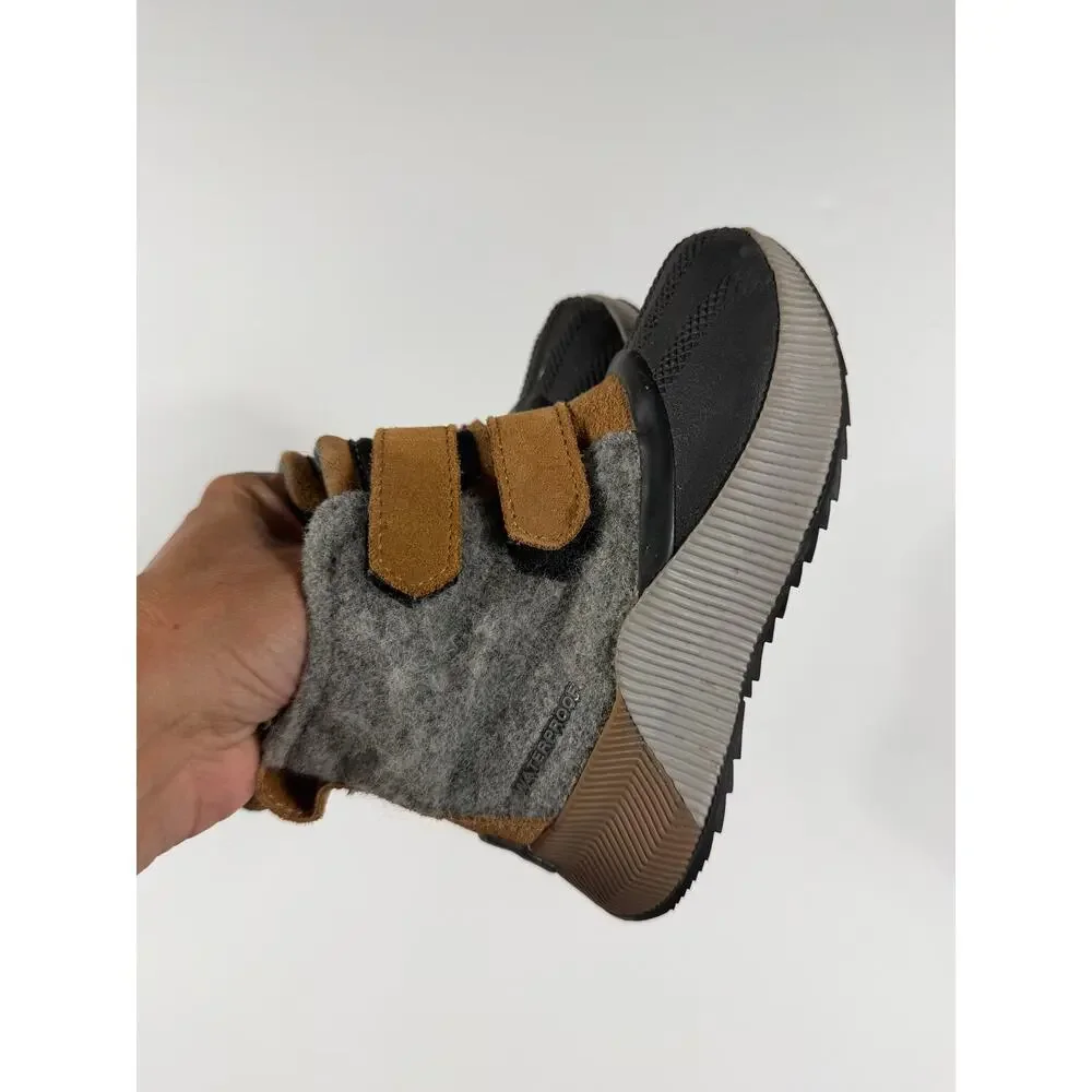 Sorel Out N About Classic Waterproof Winter Boots Gray Camel Toddler Size 10